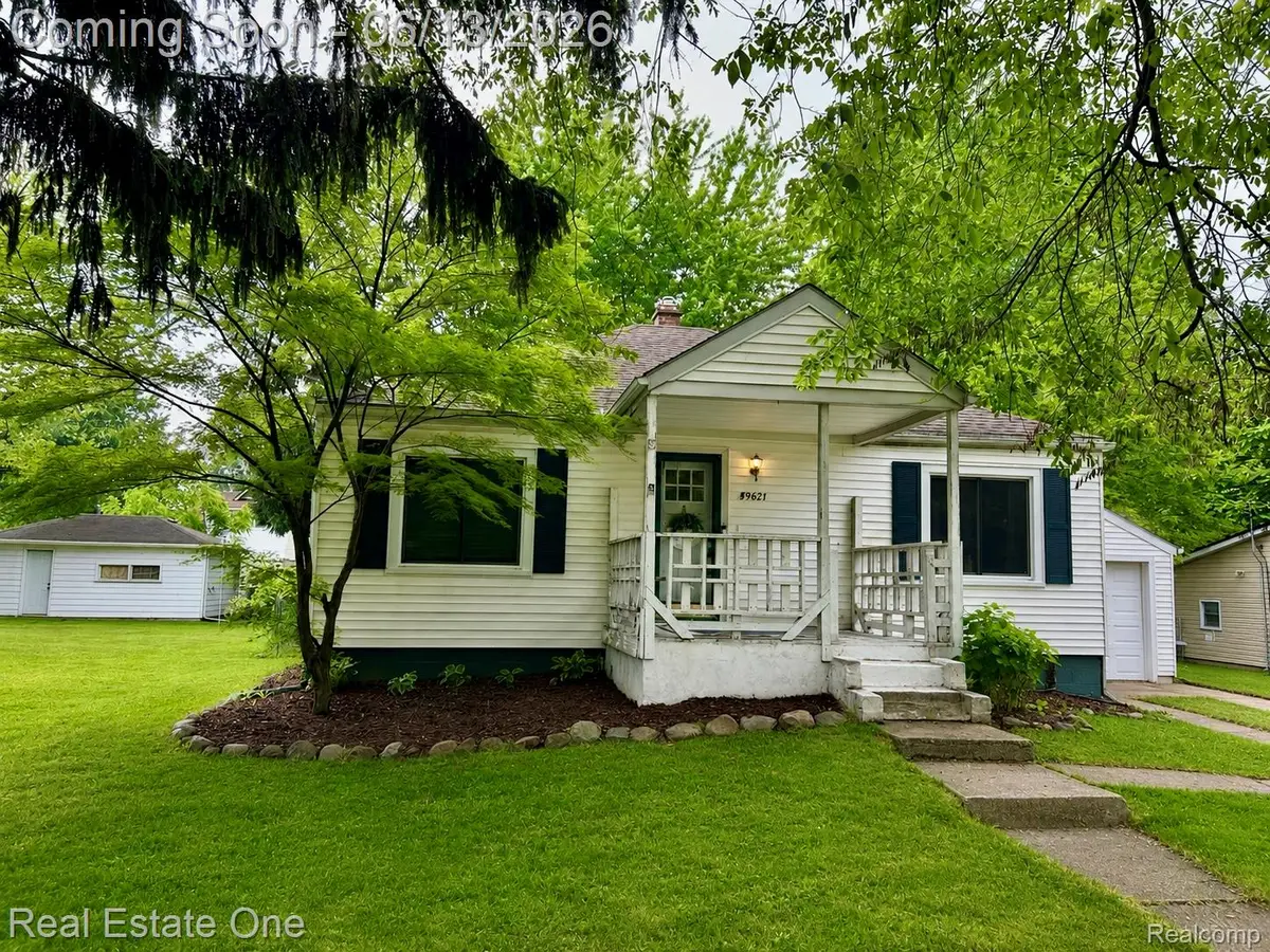 39621 Ormsby Street, Clinton, MI 48036 - #1