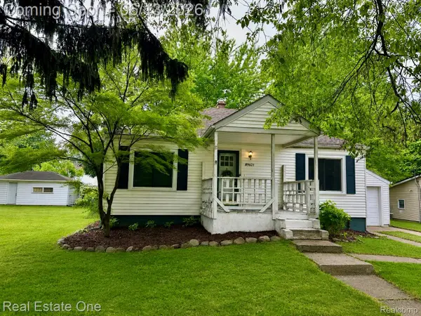39621 Ormsby Street, ClintonTownship, MI 48036