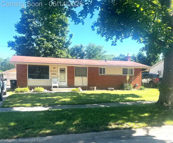 37110 Gilchrist Street, Westland, MI 48186