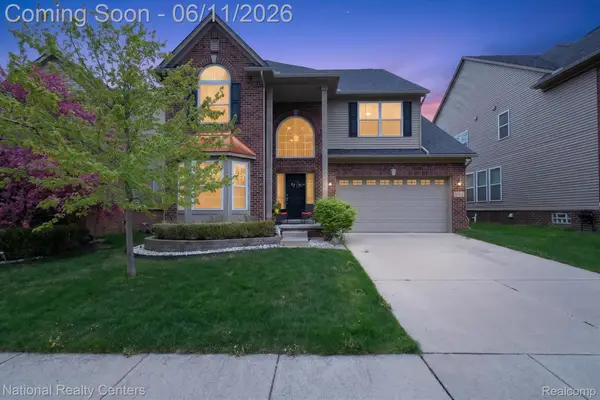 27412 Victoria Road, Novi, MI 48374