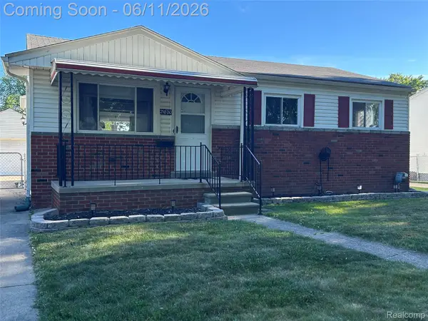 21820 Downing Street, StClairShores, MI 48080