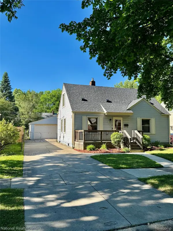 2009 Barrett Avenue, RoyalOak, MI 48067