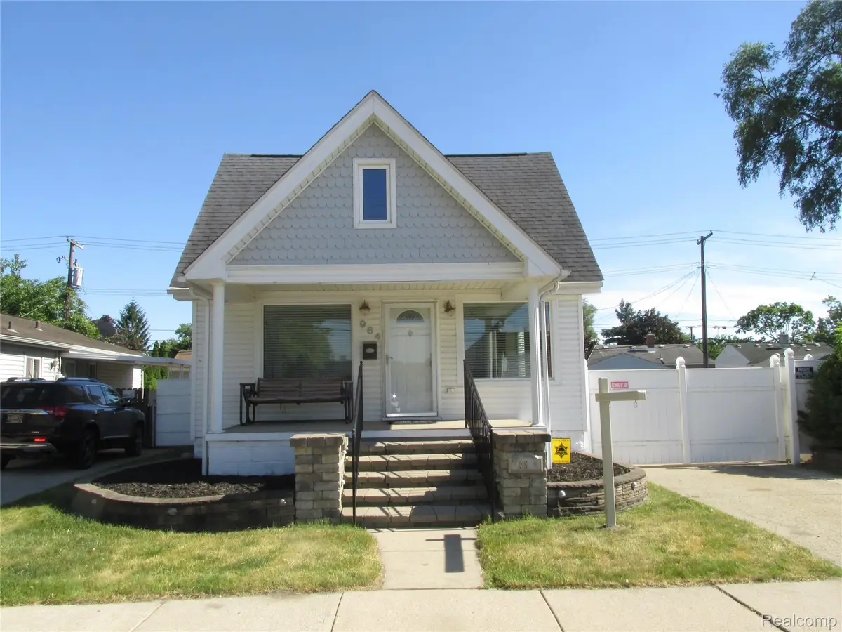 984 E Mahan Avenue, Hazel Park, MI 48030 - #1