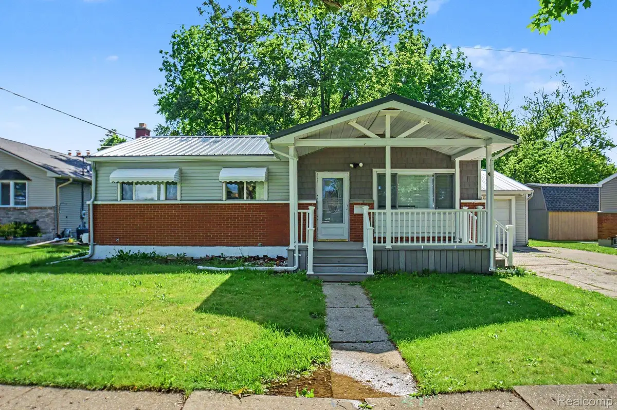 611 S Main Street, Davison, MI 48423 - #1