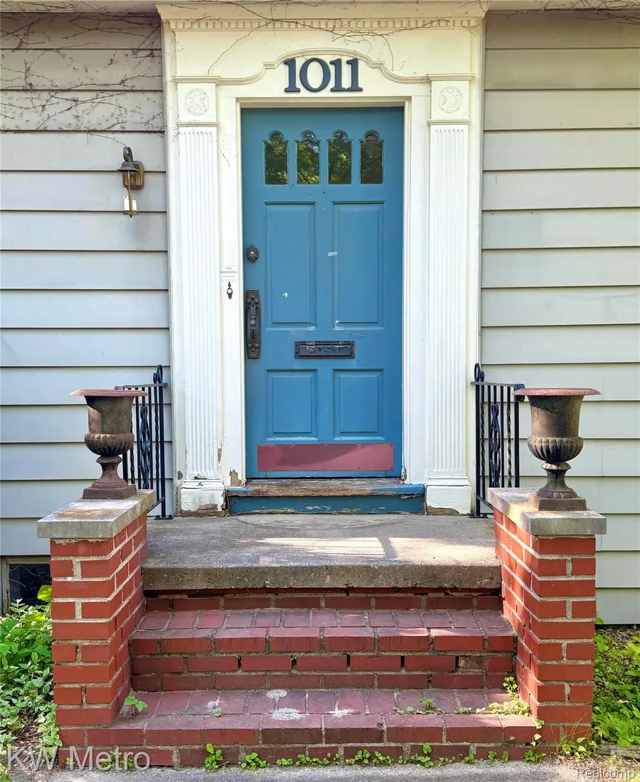 1011 Madison Street, Birmingham, MI 48009 - #2
