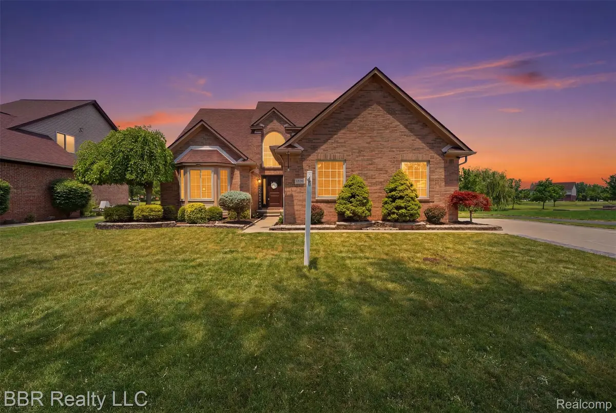 26796 Arcadia Drive, Flat Rock, MI 48134 - #1