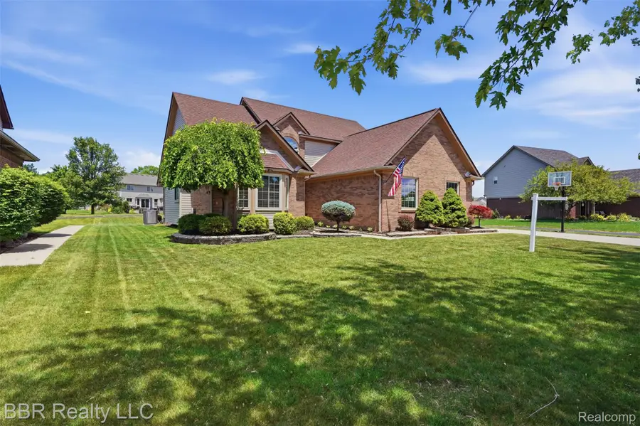 26796 Arcadia Drive, Flat Rock, MI 48134 - #3