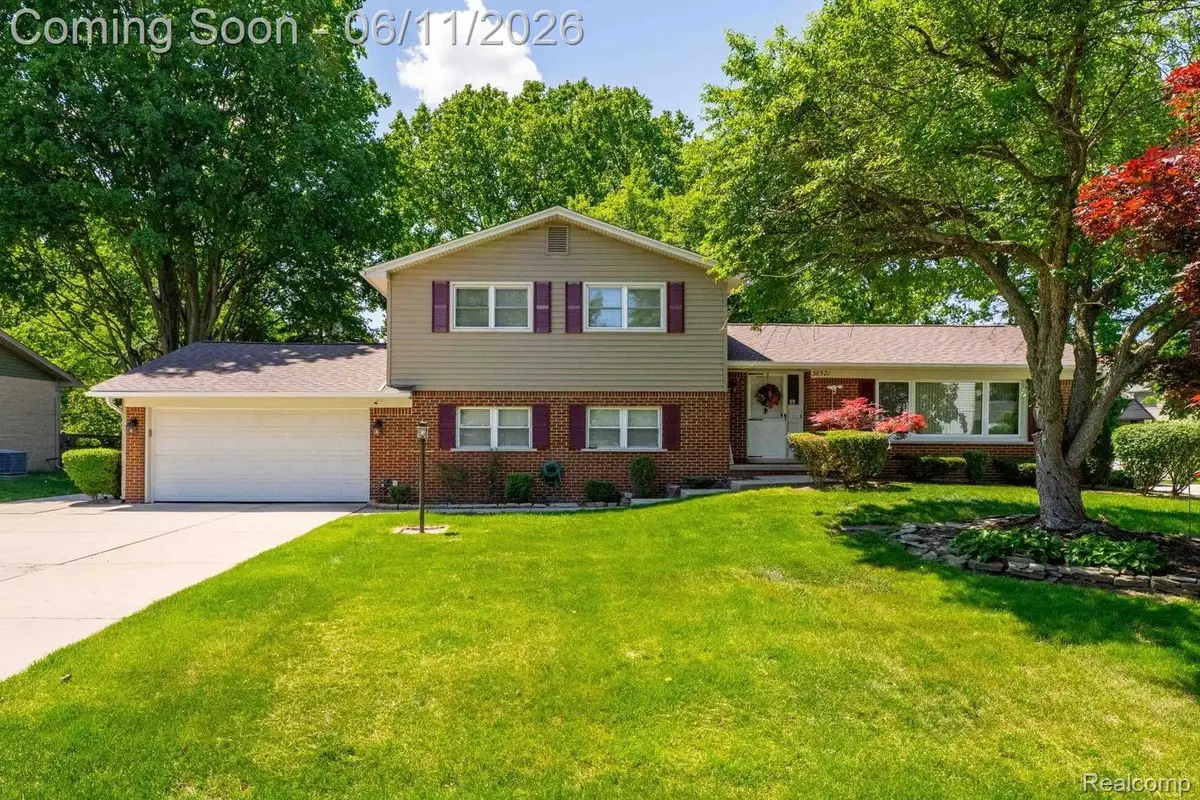 36521 Gloucester Drive, Clinton Township, MI 48035 - #1
