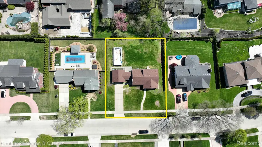 500 Brentwood Drive, Dearborn, MI 48124 - #2