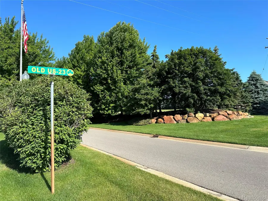 20 Tipperary Trail, Fenton, MI 48430 - #3