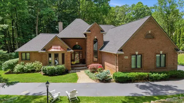 10005 Creekwood Trail, Davisburg, MI 48350