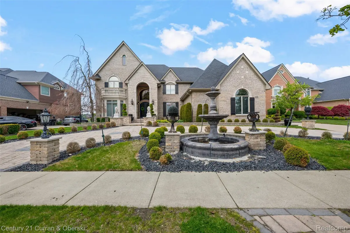 18091 Peninsula Way, Northville, MI 48168 - #1