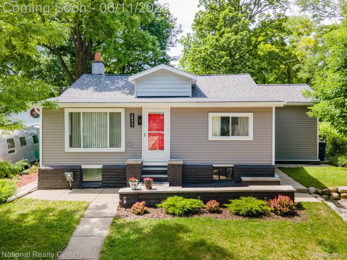 3973 Oak Knoll Road, Waterford, MI 48328 - #1