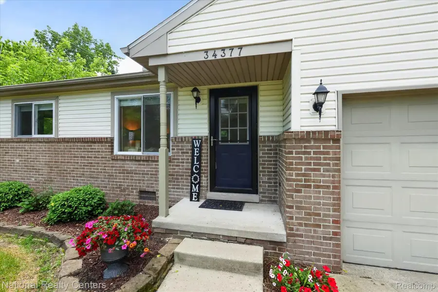 34377 Colfax Drive, Farmington, MI 48335 - #3