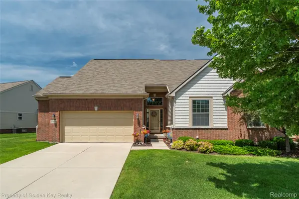 57430 Windmill Point, NewHudson, MI 48165