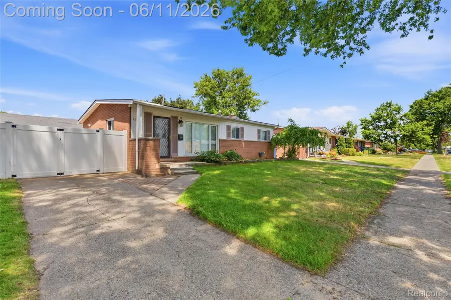4663 Buchanan Avenue, Warren, MI 48092 - #3
