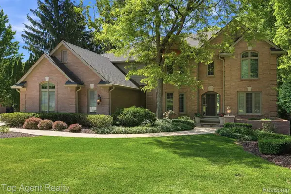 1709 Apple Ridge Court, RochesterHills, MI 48306