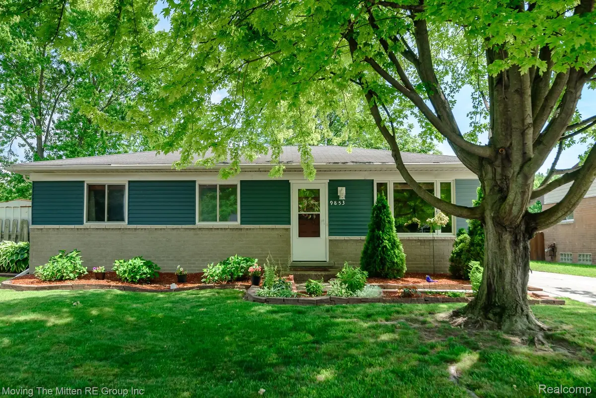 9853 Hamilton Street, Belleville, MI 48111 - #1