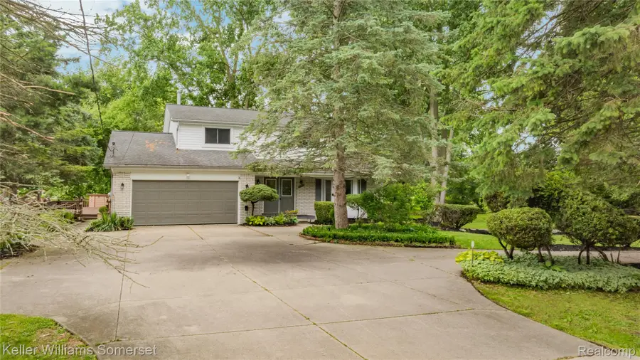 33614 Lakeview Street, Chesterfield, MI 48047 - #3
