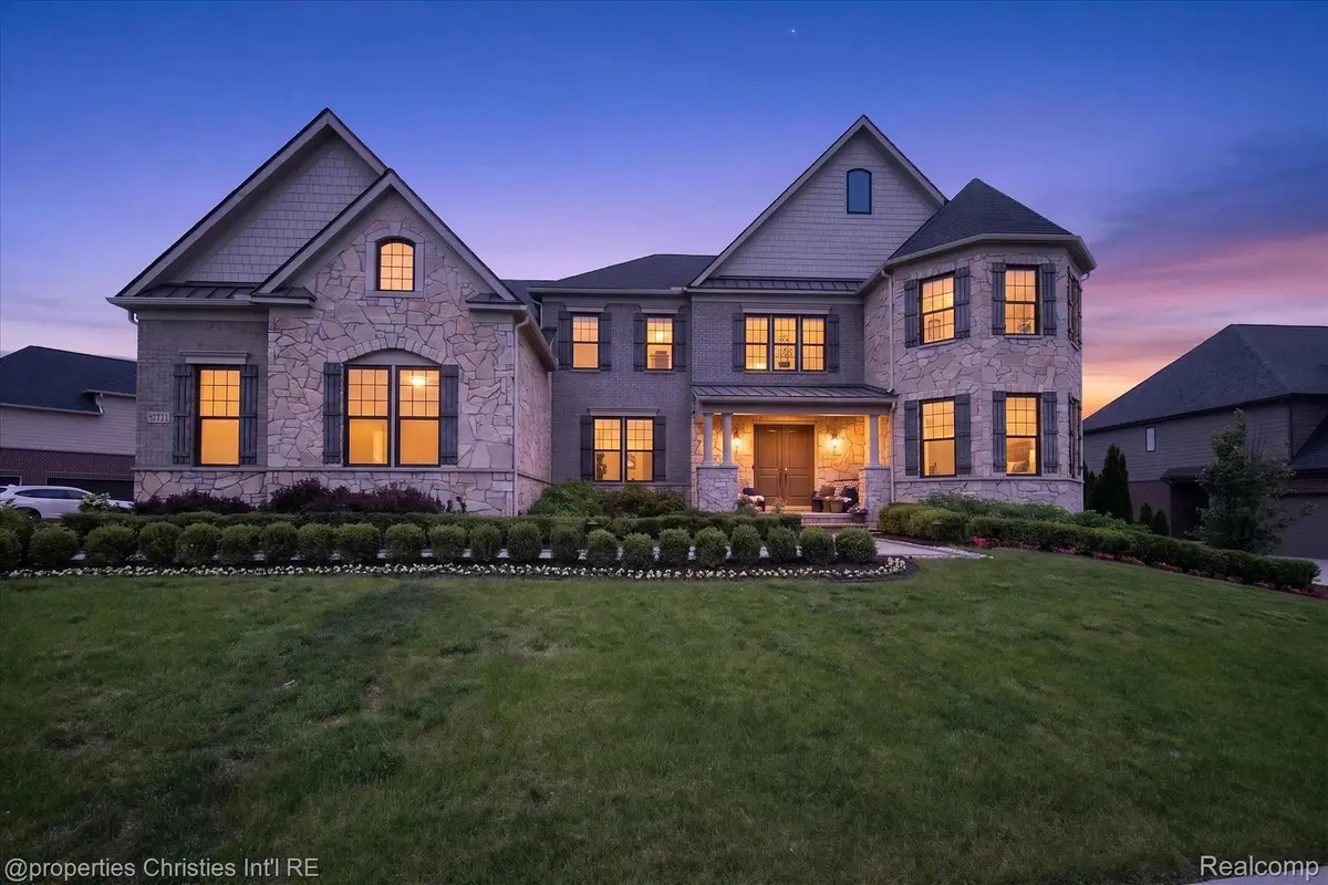 47711 Dunhill Court, Northville, MI 48167 - #1