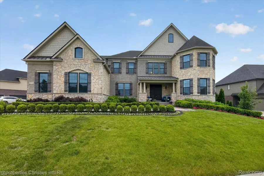 47711 Dunhill Court, Northville, MI 48167 - #3