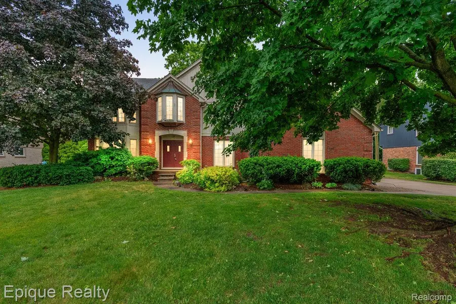 1719 Hickory Bark Lane, Bloomfield Hills, MI 48304 - #2