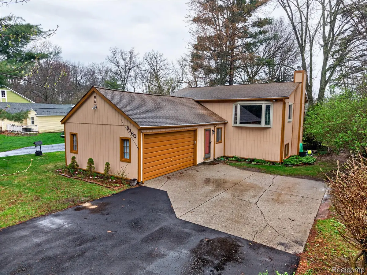 8360 Arlis Street, Commerce Township, MI 48382 - #1