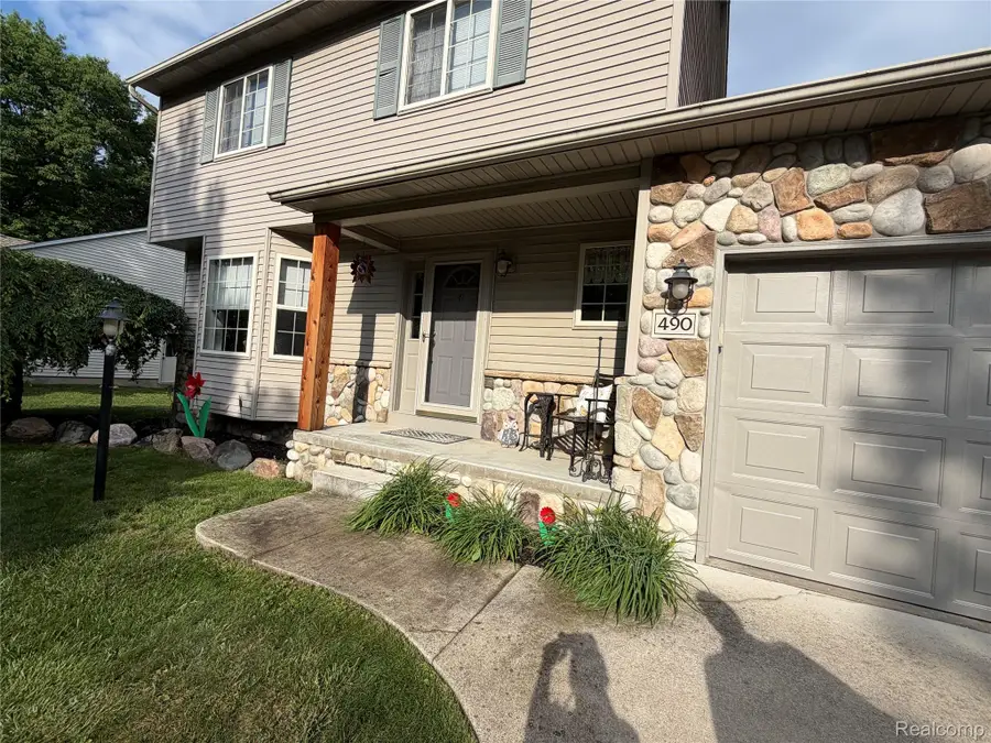 490 Cove View Drive, Waterford, MI 48327 - #2