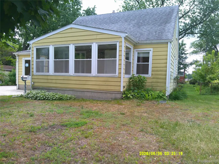 30925 Block Street, Garden City, MI 48135 - #2