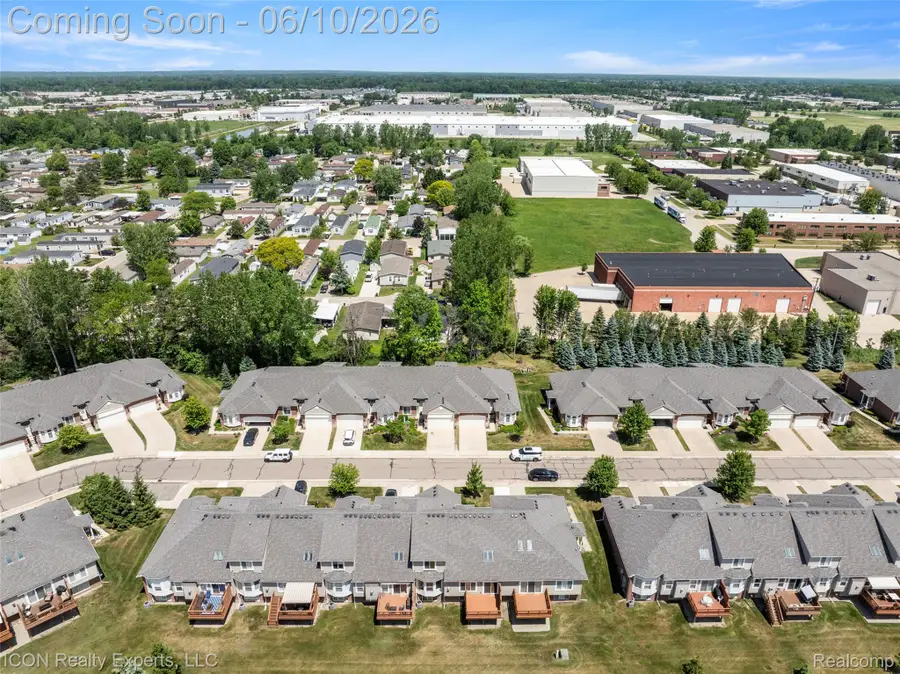 14789 N Park Drive #18, Utica, MI 48315 - #3