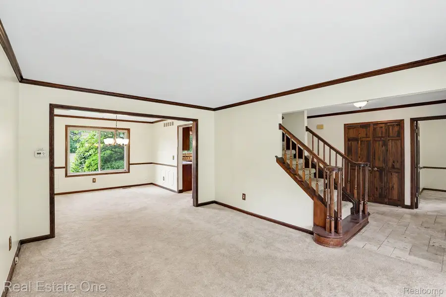 610 Thurber Drive, Troy, MI 48085 - #3