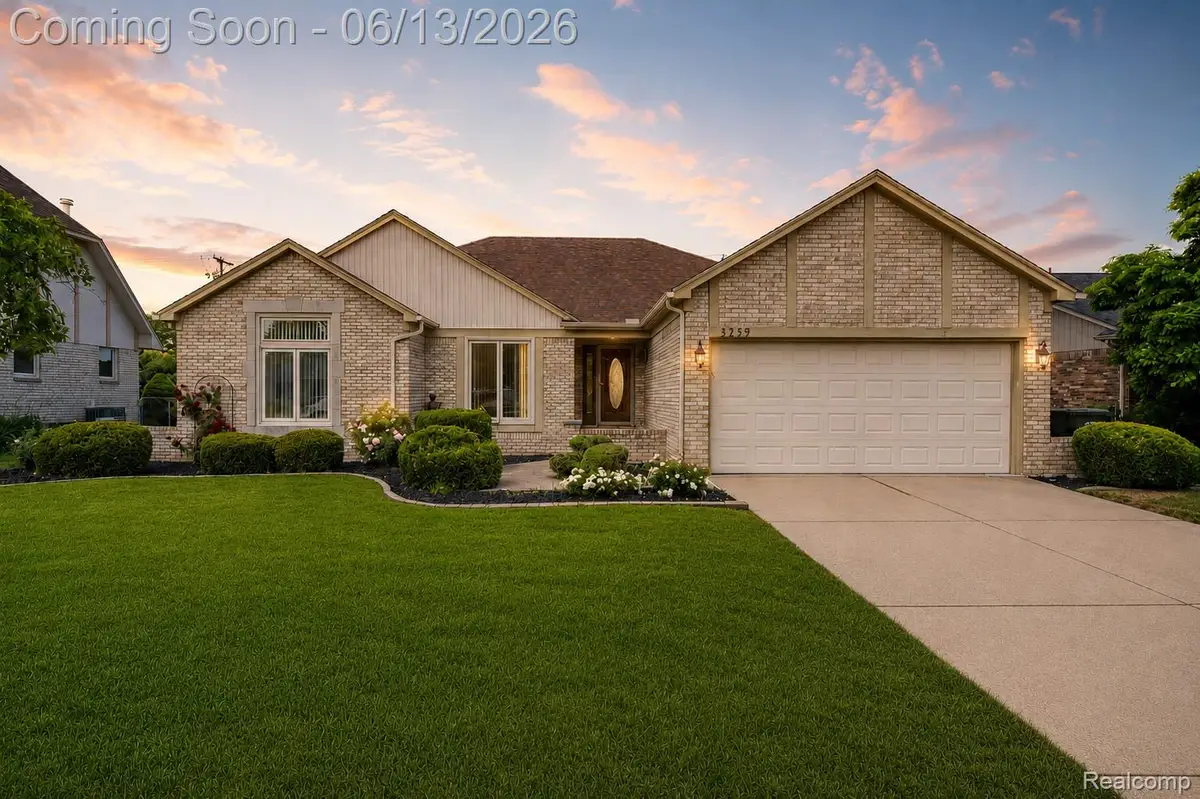 3259 Kirkton Drive, Sterling Heights, MI 48310 - #1