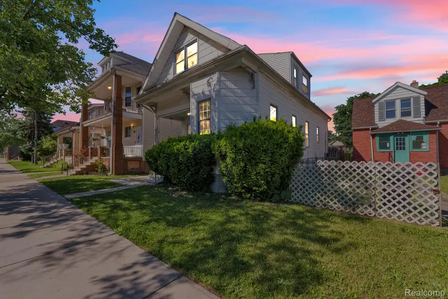 11369 Lumpkin Street, Hamtramck, MI 48212 - #2