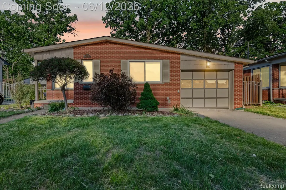 30772 J Carls Street, Roseville, MI 48066 - #1