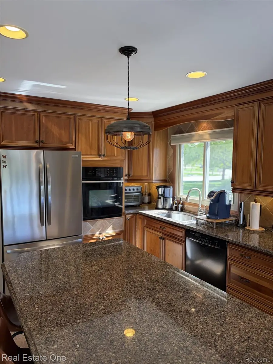 1115 Joshua Drive, Troy, MI 48098 - #3