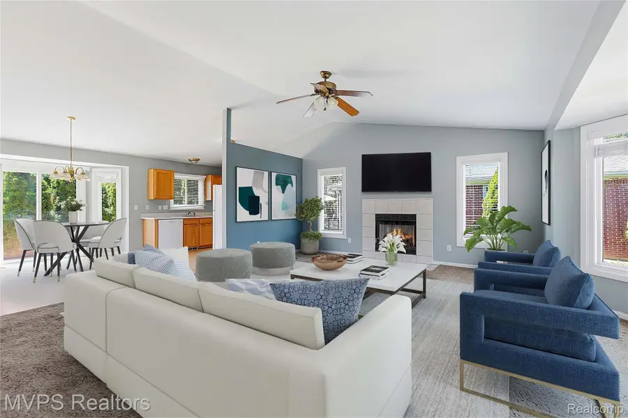 21618 Sue Ellen Drive, Macomb, MI 48044 - #2