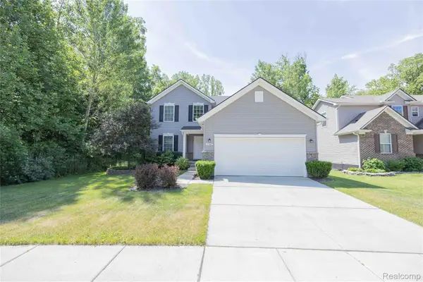 37467 S Dianne Lane, NewBoston, MI 48164