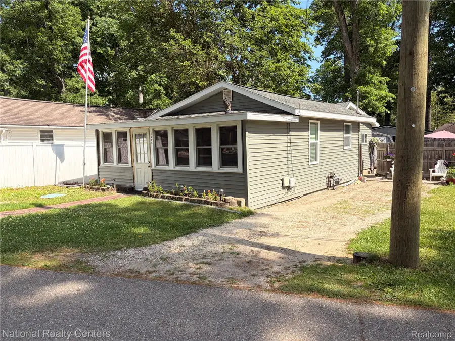 2025 Parkwood Court, Brooklyn, MI 49230 - #3