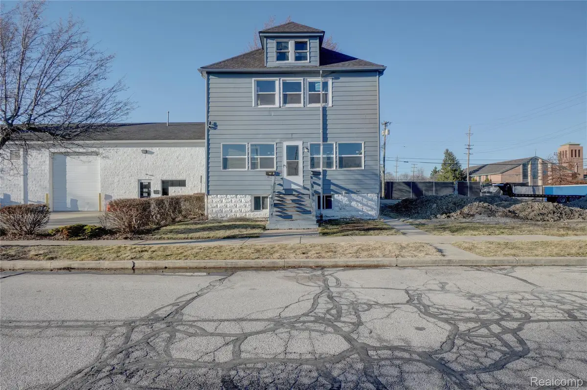 320 Hudson Street, Wyandotte, MI 48192 - #1