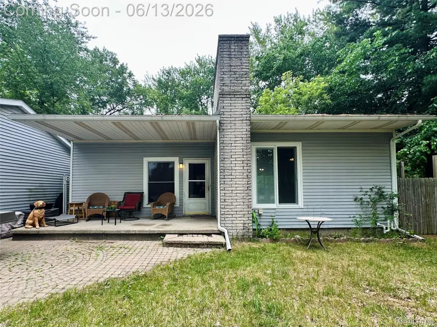 3505 Bendelow Road, Rochester Hills, MI 48307 - #2