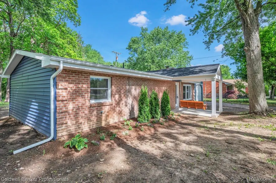 76107 Van Dyke Road, Romeo, MI 48065 - #2