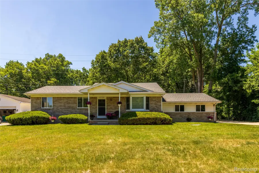 13390 Cogswell Street, Romulus, MI 48174 - #2