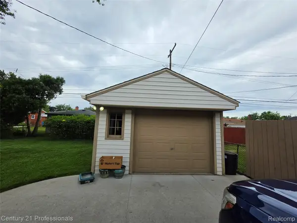29421 Mark Avenue, MadisonHeights, MI 48071