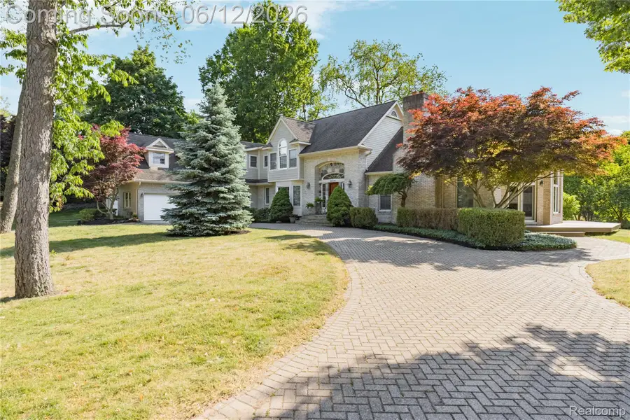 905 Spring Drive, Northville, MI 48167 - #3