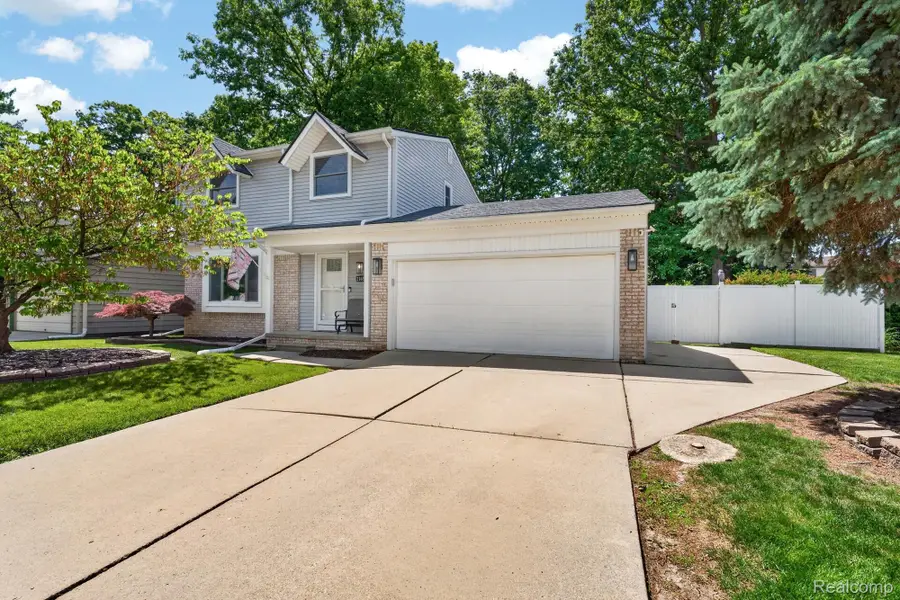 21659 Birch Street, Trenton, MI 48183 - #2