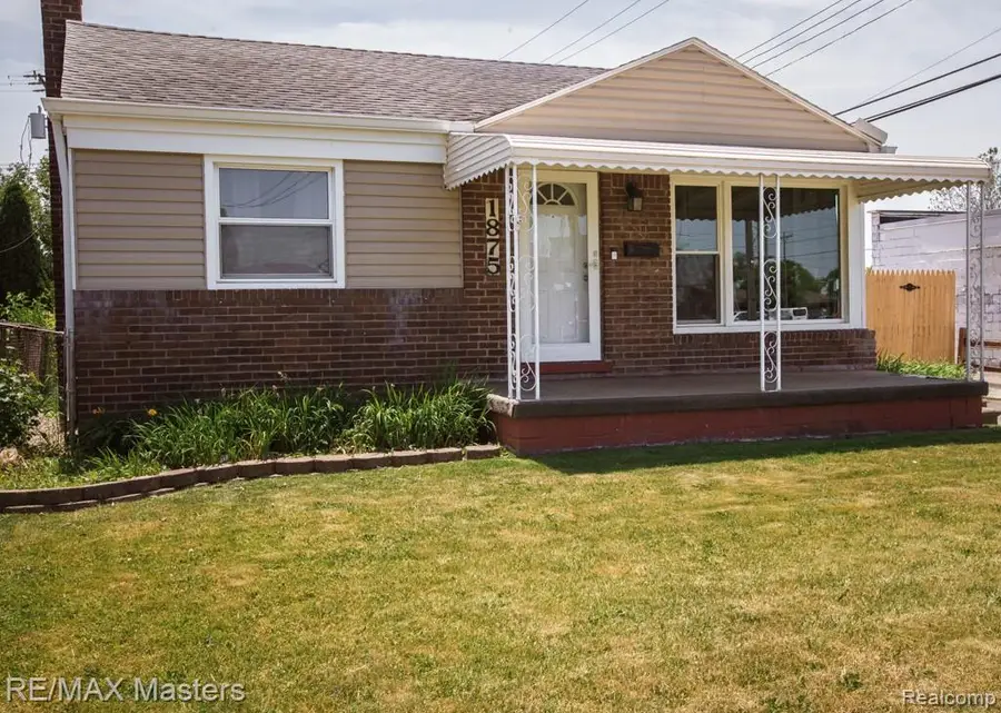 1875 Moran Avenue, Lincoln Park, MI 48146 - #2