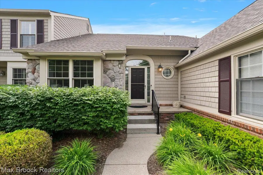 2478 Wildbrook Run, Bloomfield, MI 48304 - #3