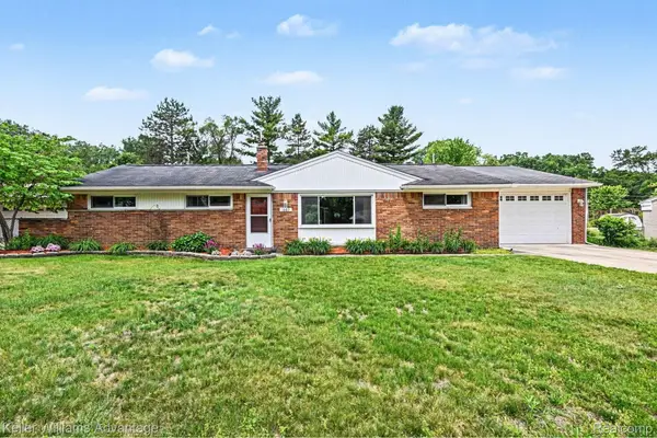 1669 Ashstan Drive, WalledLake, MI 48390