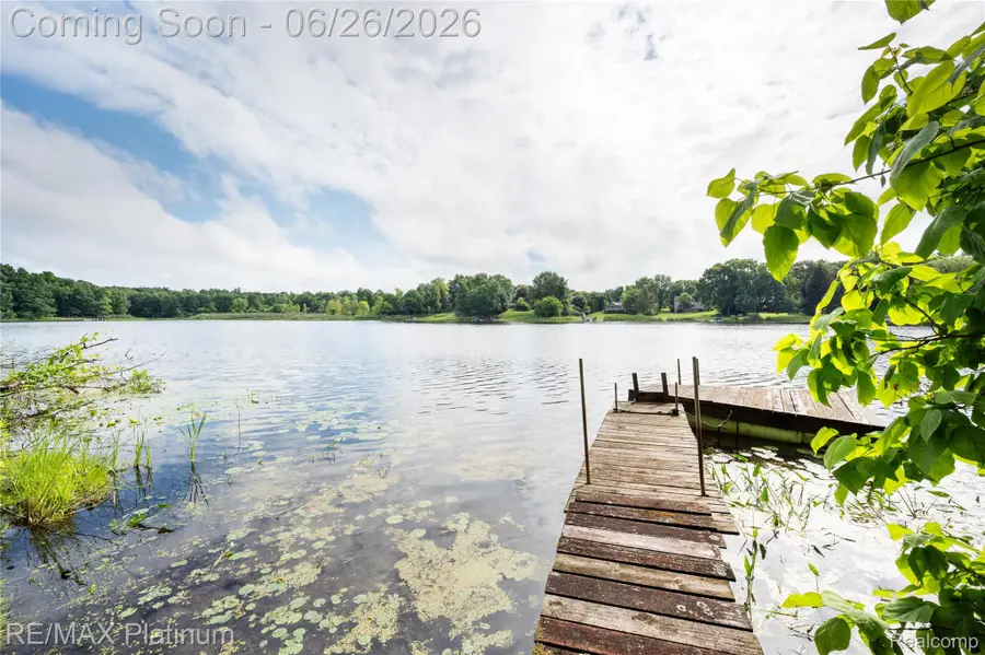 9460 Deer Park Court, Fenton, MI 48430 - #3