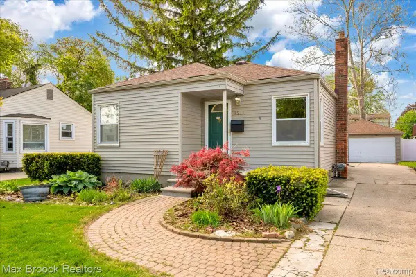 1311 Harvard Road, Berkley, MI 48072